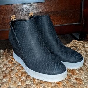 Qupid Wedge Sneakers